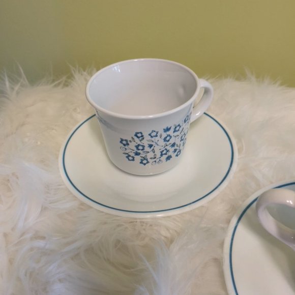 Set Corelle Blue Heather by Corning Cups and Saucers Set of 4 - Picture 2 of 9